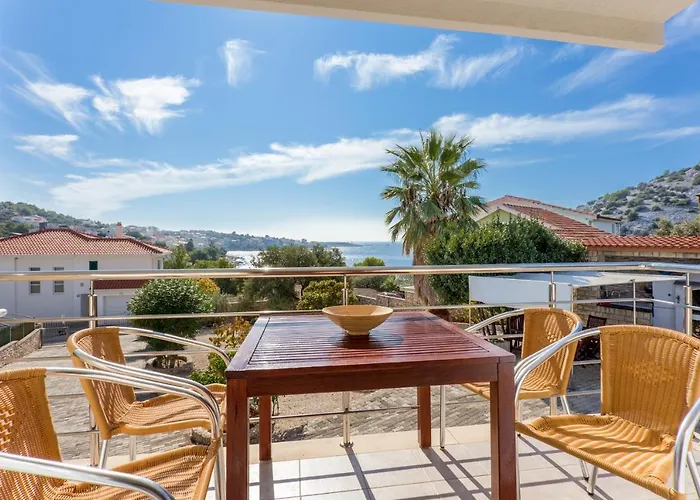 Apartamento By The Sea Razanj, - 15998